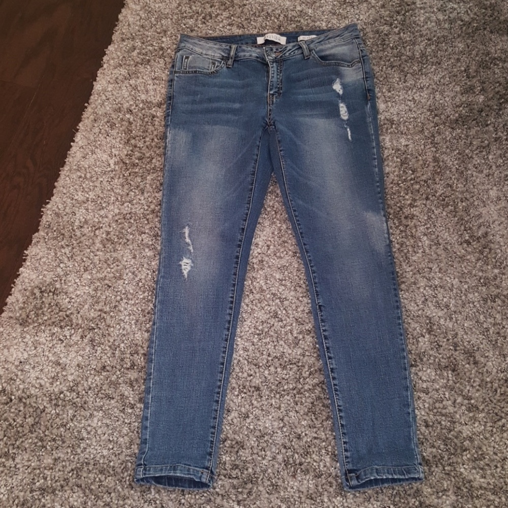 Kenneth Cole skinny jeans